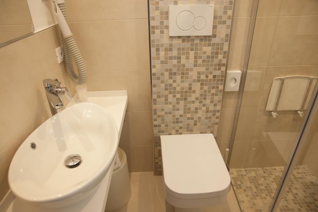 Hotel Eden Viserbella di Rimini 외부 사진
