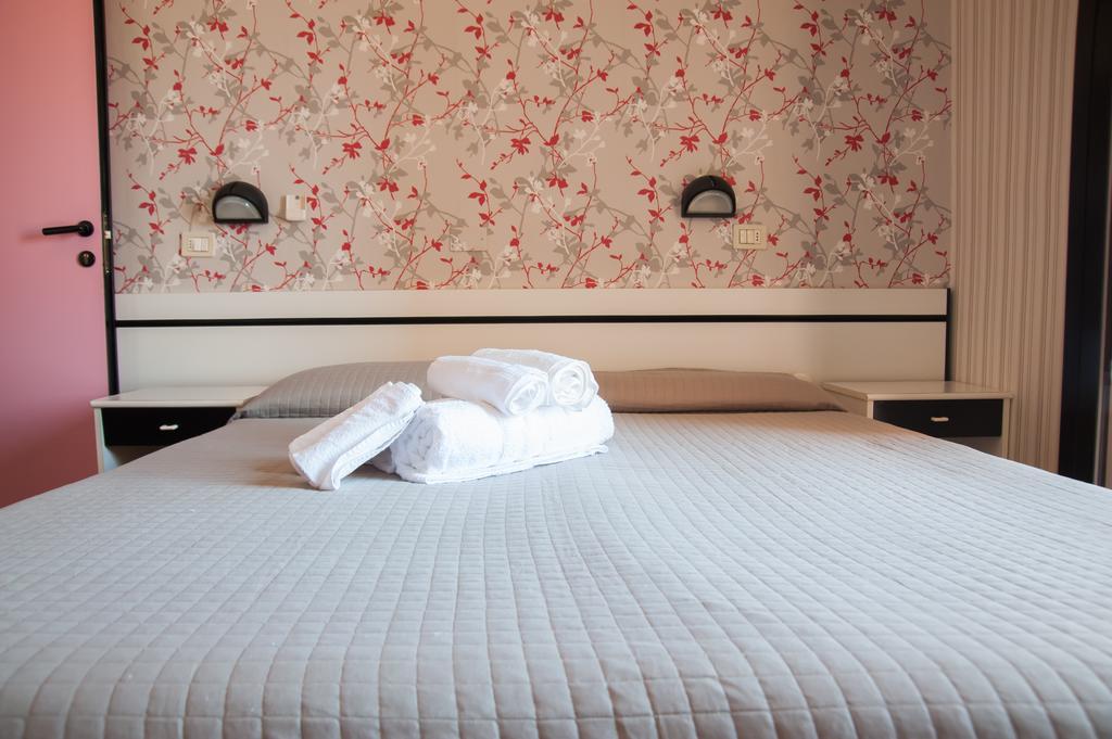 Hotel Eden Viserbella di Rimini 외부 사진